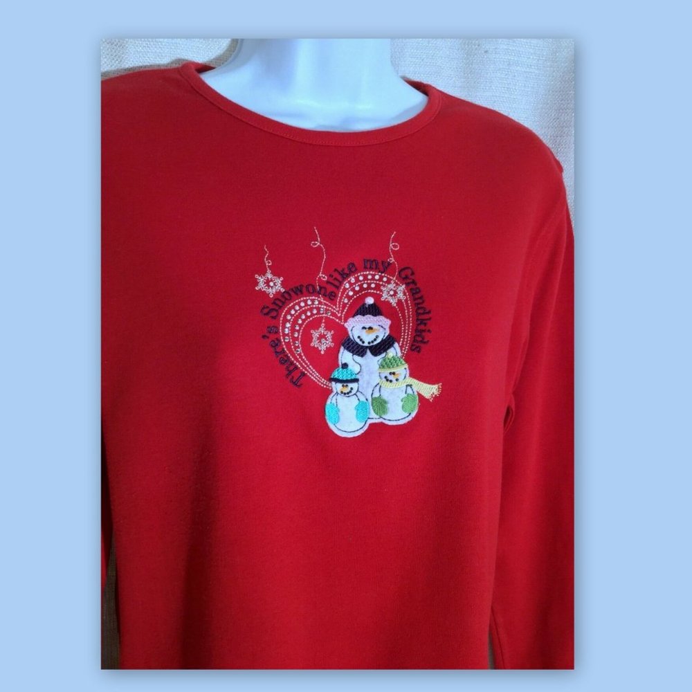 M & C SPORTSWEAR Petite PM Red White Embroidery Snowman Grandma Grandkids Jersey